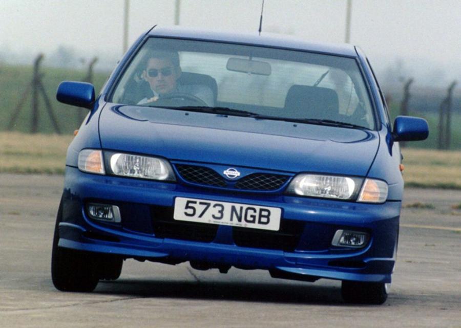 Nissan Almera GTI (UK) '1998